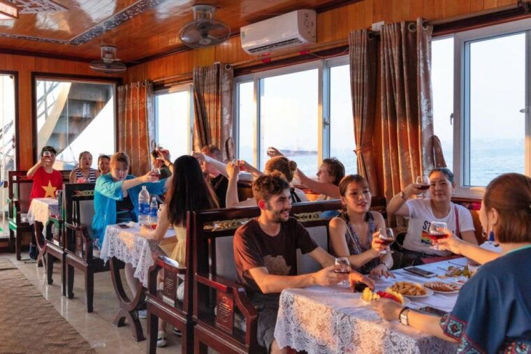ha-long-afternoon-cruise-with-lunch-kayaking-and-swimming