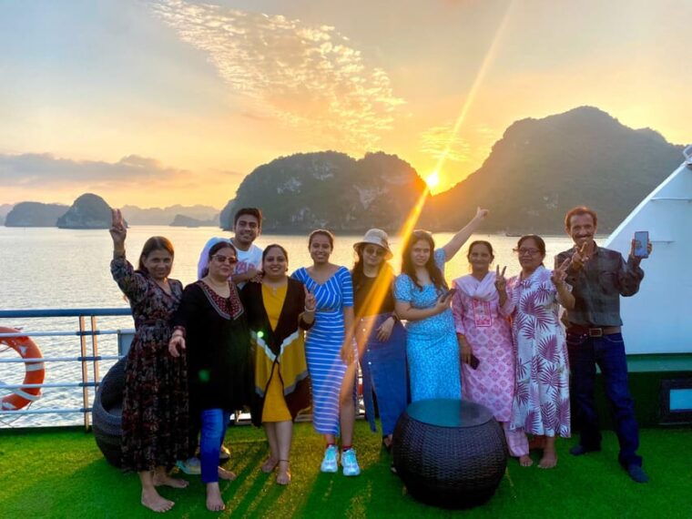 ha-noi-ha-long-bay-1-day-full-service-small-group-lunch