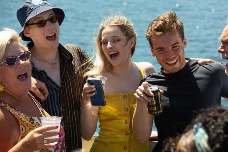 halifax-happy-hour-cruise-with-live-music