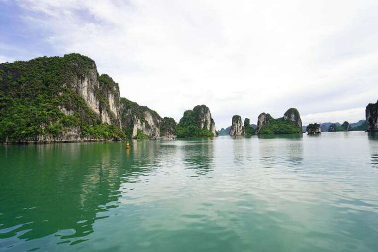 halong-bay-cruise-with-lunch
