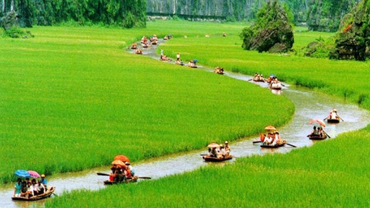 hanoi-2-day-tour-to-ninh-binh-halong-bay-with-transfer