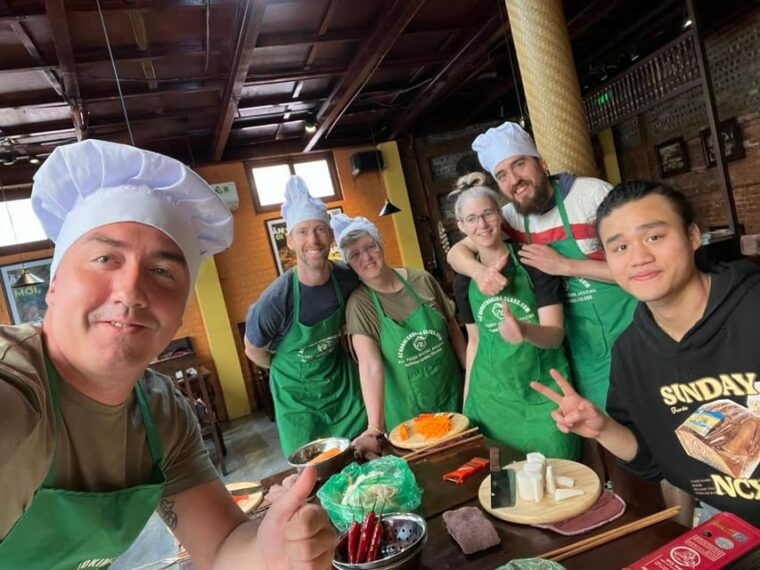 hanoi-authentic-cooking-class-and-local-market-with-chef