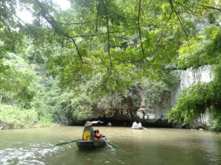 hanoi-hoa-lu-tam-coc-mua-cave-1-day-trip-by-limousine