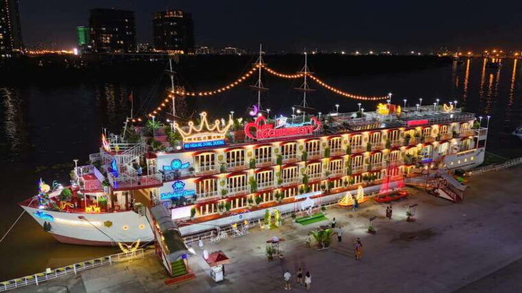 ho-chi-minh-city-saigon-river-dinner-cruise