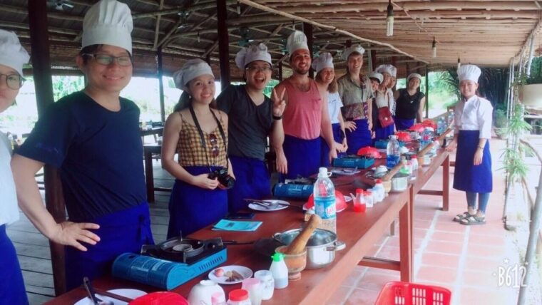 hoi-an-vegan-cooking-school-with-local-chef-and-basket-boat