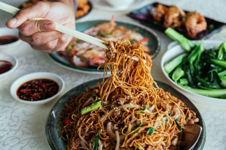 hong-kong-private-food-tour-with-10-tastings