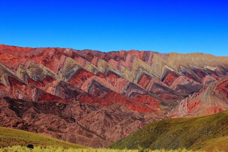 hornocal-tour-of-the-14-colors-mountain-humahuacas-gorge