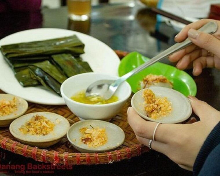 hue-night-street-food-tour-with-a-local-guide