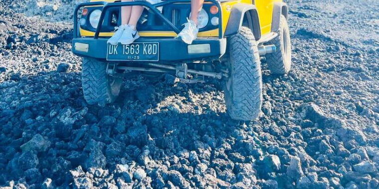 jeep-sunrise-natural-hot-spirng