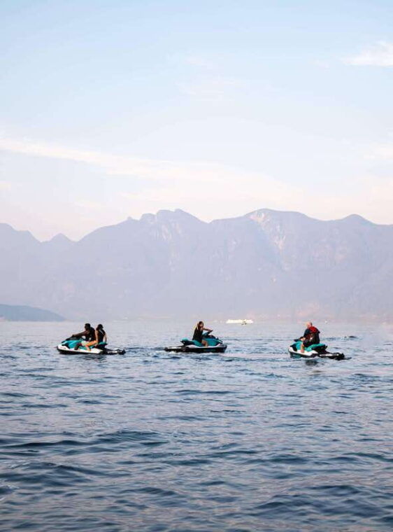 jetski-to-bowen-island-incl-beer-wine-coffee-or-icecream