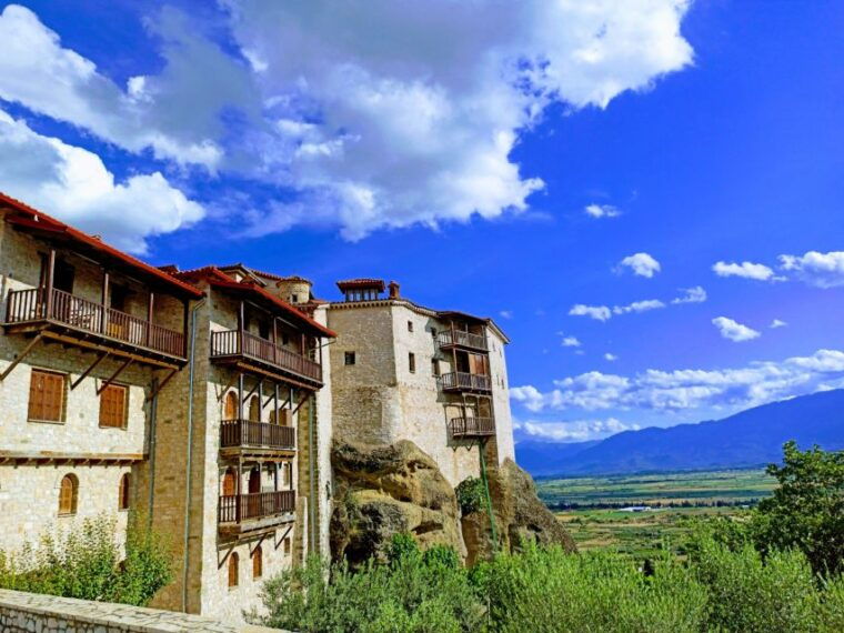 kalabaka-meteora-monasteries-minibus-tour-with-photo-stops