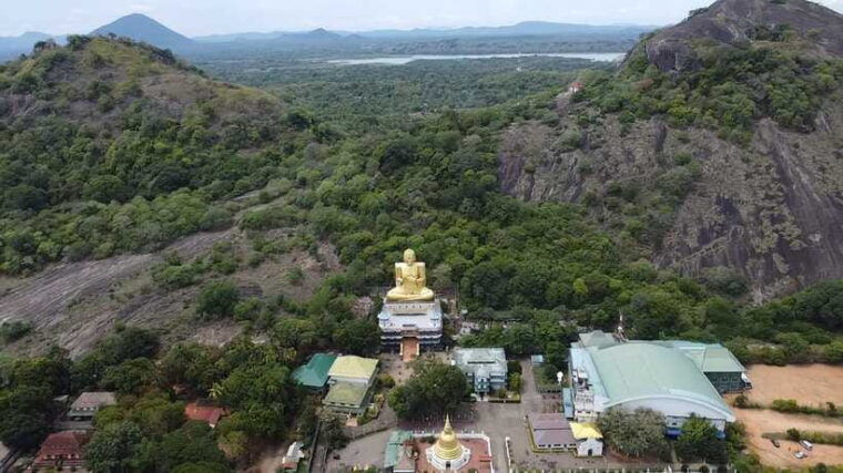 kandy-polonnaruwa-and-sigiriya-private-day-tour