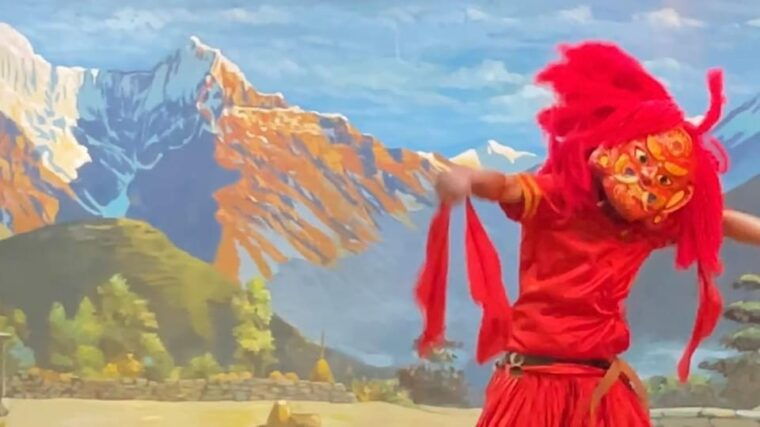 kathmandu-nepalese-cuisine-dinner-with-traditional-dance