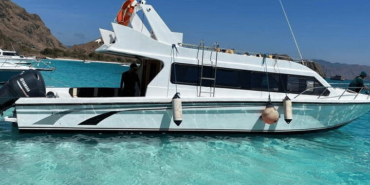 komodo-island-3d2n-private-speedboat-land-tour-hotel