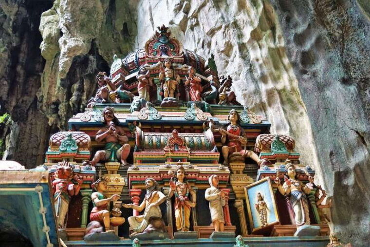 kuala-lumpur-putrajaya-batu-caves-private-tour