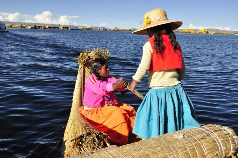 lake-titicaca-wonders-uros-and-taquile-island-tour