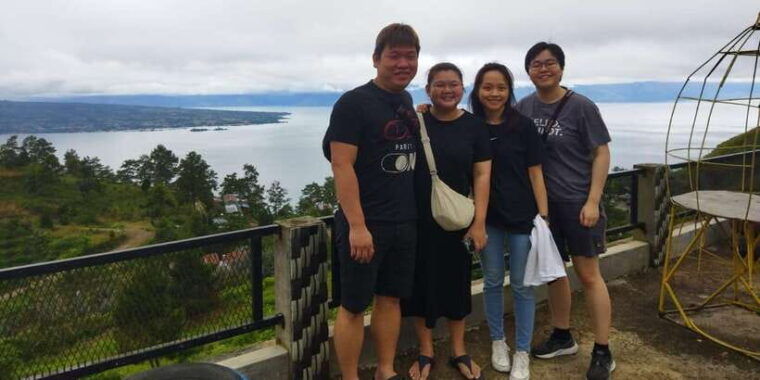 lake-toba-fullday-tour-from-medan