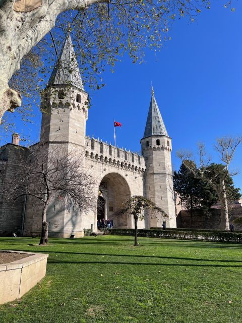 layover-private-guided-istanbul-city-tour-with-transfers
