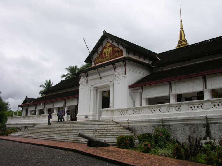 luang-prabang-private-must-see-sights-and-mount-phousi-tour