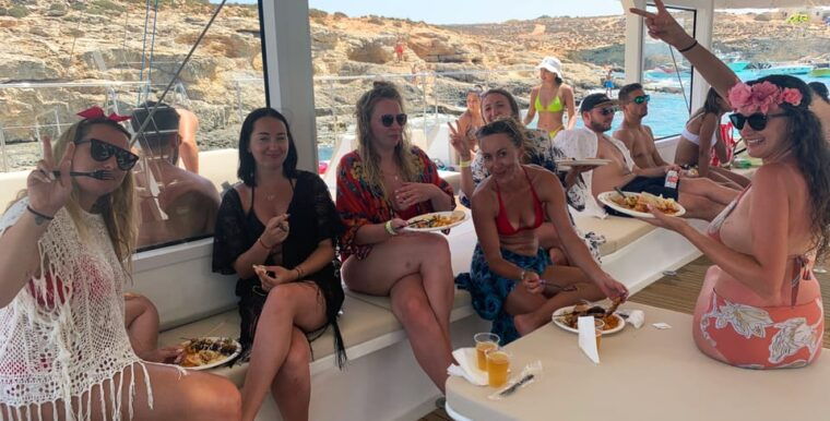 malta-blue-lagoon-evening-catamaran-cruise