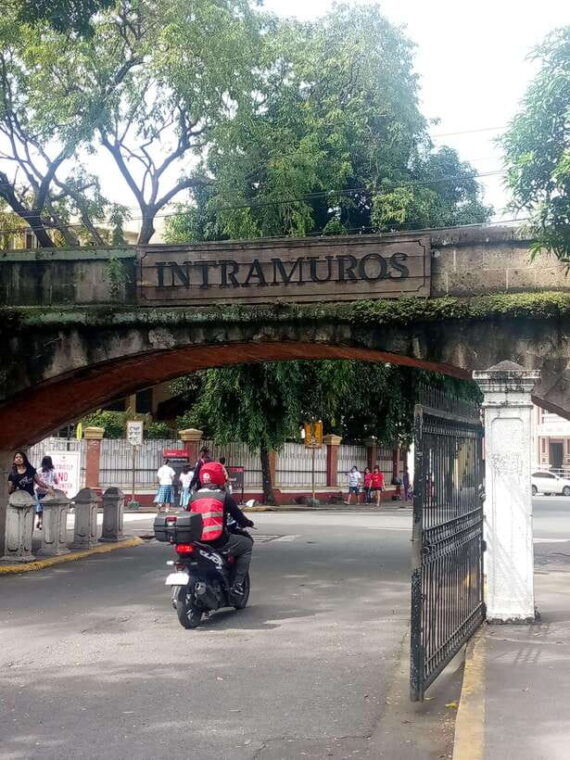 manila-intramuros-tour-dark
