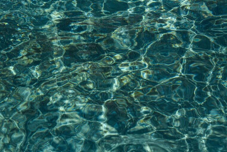 milos-half-day-morning-catamaran-cruise-to-kleftiko