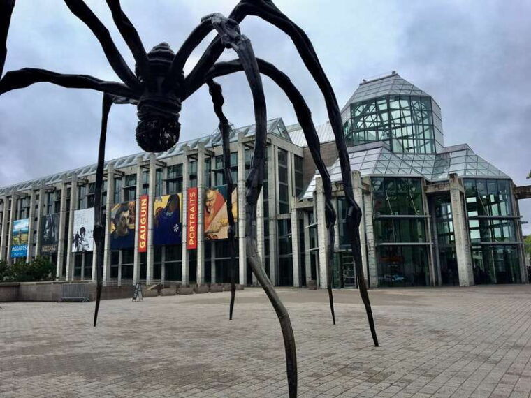 montreal-private-day-tour-to-ottawa