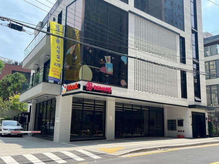 myeongdong-rednow-studio-profile-couple-hanbok-shooting