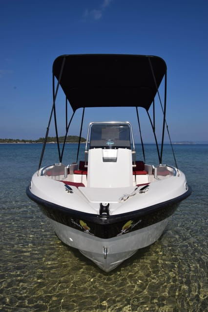 nea-fokea-boat-renal-without-license