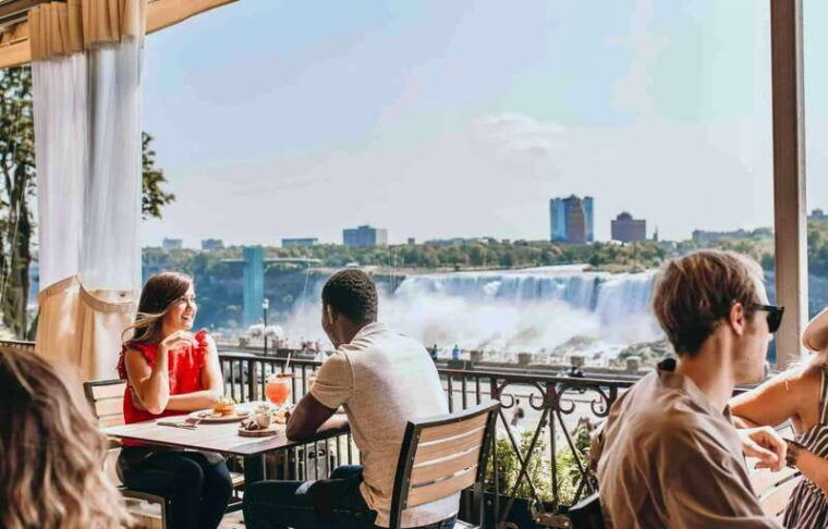 niagara-falls-canadian-side-tour-including-top-attractions