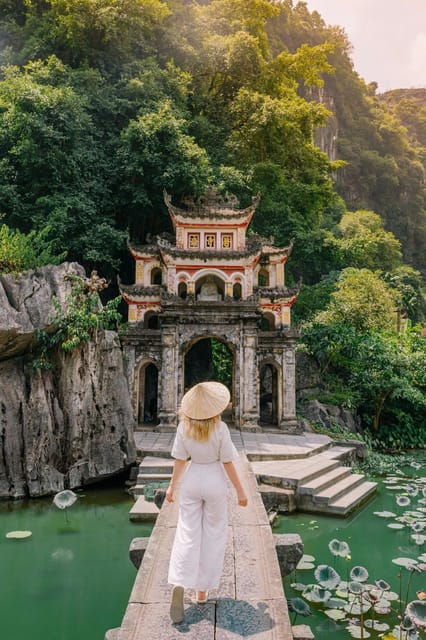 ninh-binh-ancient-capital-pagoda-2-day-tour