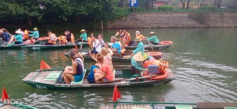 ninh-binh-hoa-lu-trang-an-and-mua-cave-day-tour-2