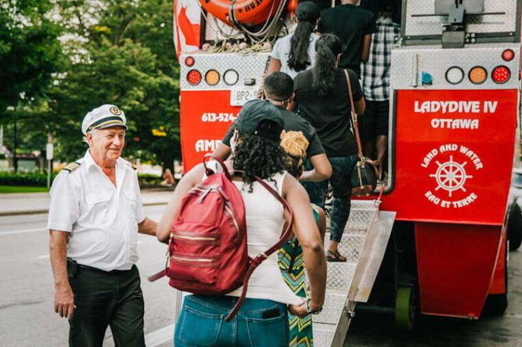 ottawa-hop-on-hop-off-guided-city-tour-pass