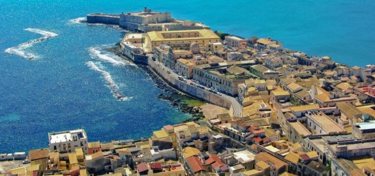 palermo-to-siracusa-stop-at-the-valley-of-the-temples-roman-villa