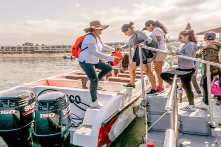 paracas-ballestas-islands-morning-boat-tour
