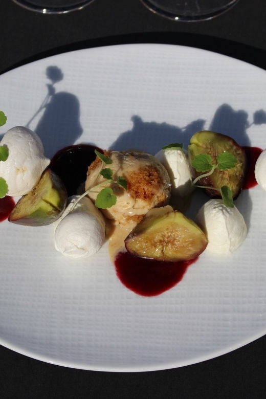 paris-bustronome-gourmet-lunch-tour-on-a-glass-roof-bus