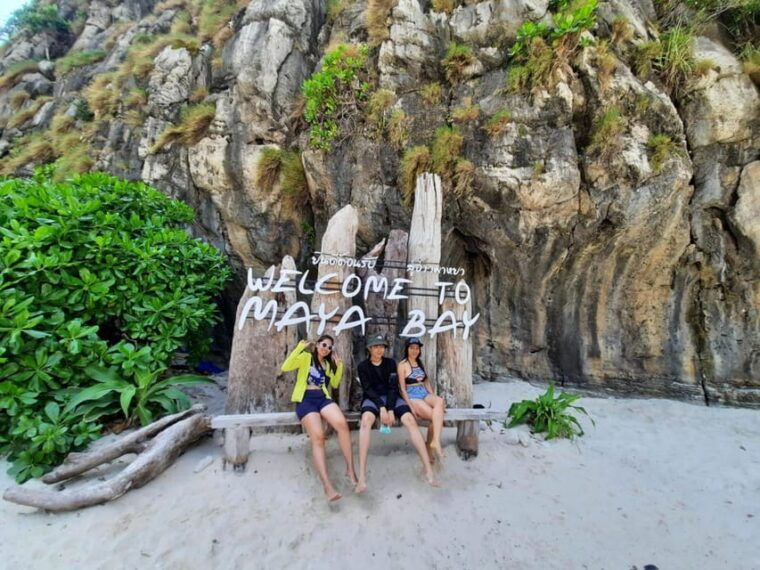 phi-phi-islands-maya-bay-tour-by-private-longtail-boat