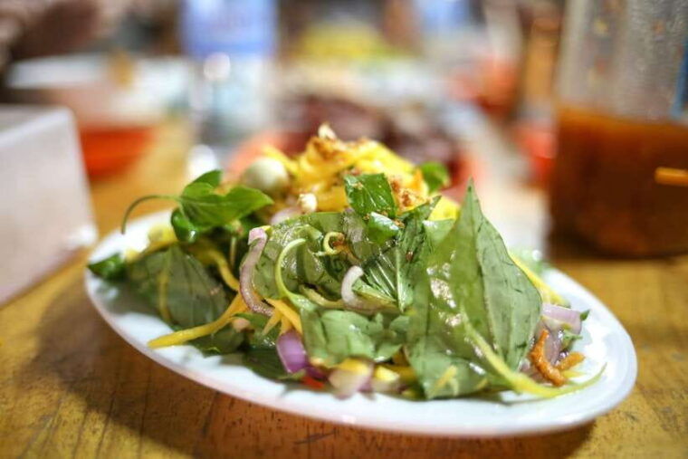 phnom-penh-culinary-underground-local-food-tuk-tuk-tour