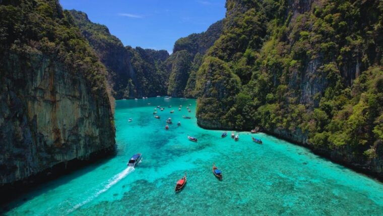 phuket-phi-phi-maya-bamboo-island-by-speed-catamaran
