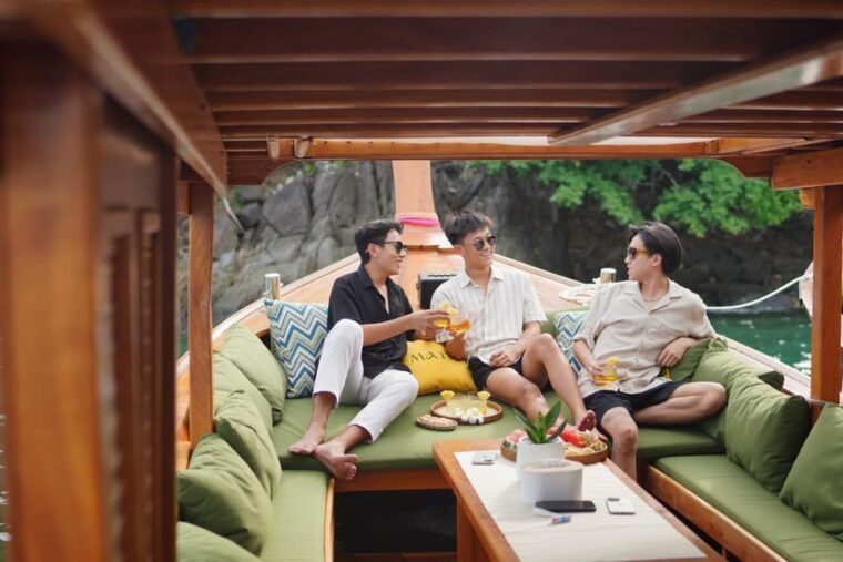 phuket-private-full-day-luxury-long-tail-boat