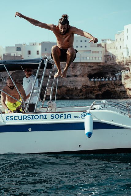 polignano-private-boat-cruise-to-the-caves-with-aperitif