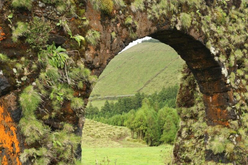 ponta-delgada-half-day-4x4-sete-cidades-trip