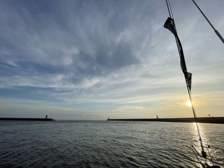 porto-charming-sailboat-cruise-sunset
