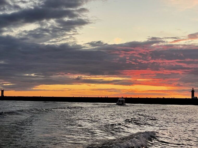 porto-douro-private-cruiser-only-for-you6-bridges-sunset