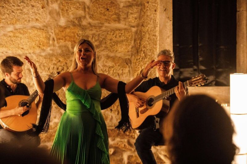 porto-live-fado-show-with-glass-of-port-wine