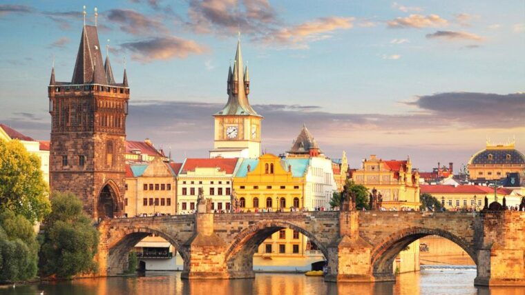 prague-audioguide-travelmate-app-for-your-smartphone