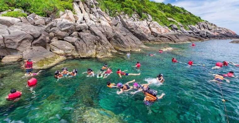 private-cham-island-snorkeling-1-day-tour