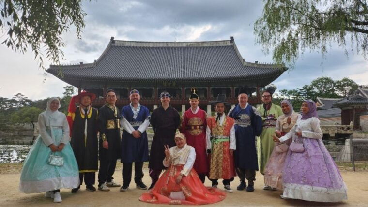 private-customized-seoul-tour-with-your-korean-buddy