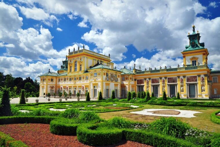private-full-day-tour-of-warsaw-with-tickets-and-transfers