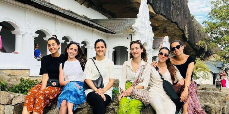 private-kandy-to-sigiriya-tuk-tuk-day-tour